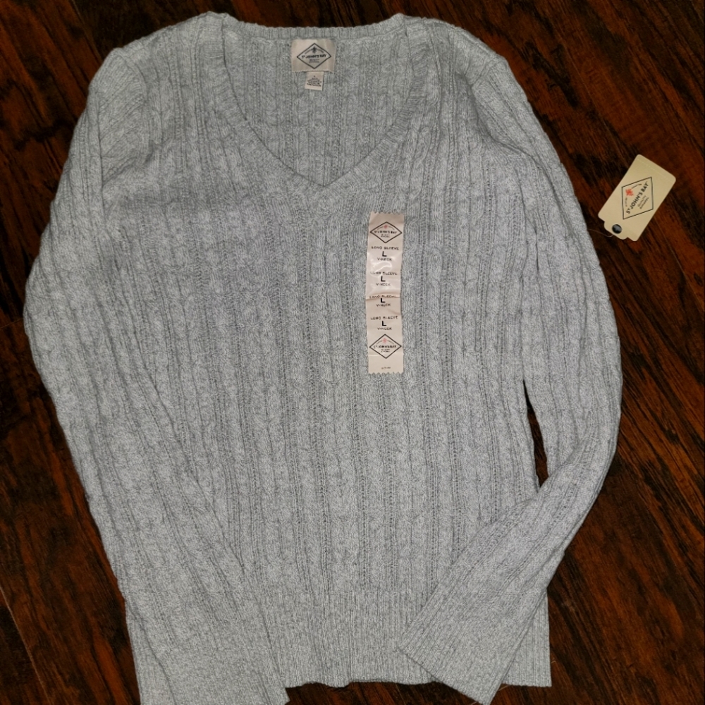 Lovely v neck sweater